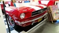 Banquette réalisée à partir d'une authentique partie avant de Ford Mustang 1965