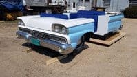 Banquette réalisée à partir d'une véritable Ford 1951 - STOCK IMMEDIAT