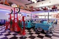 Banquette réalisée à partir d'une véritable Chevrolet 1957
