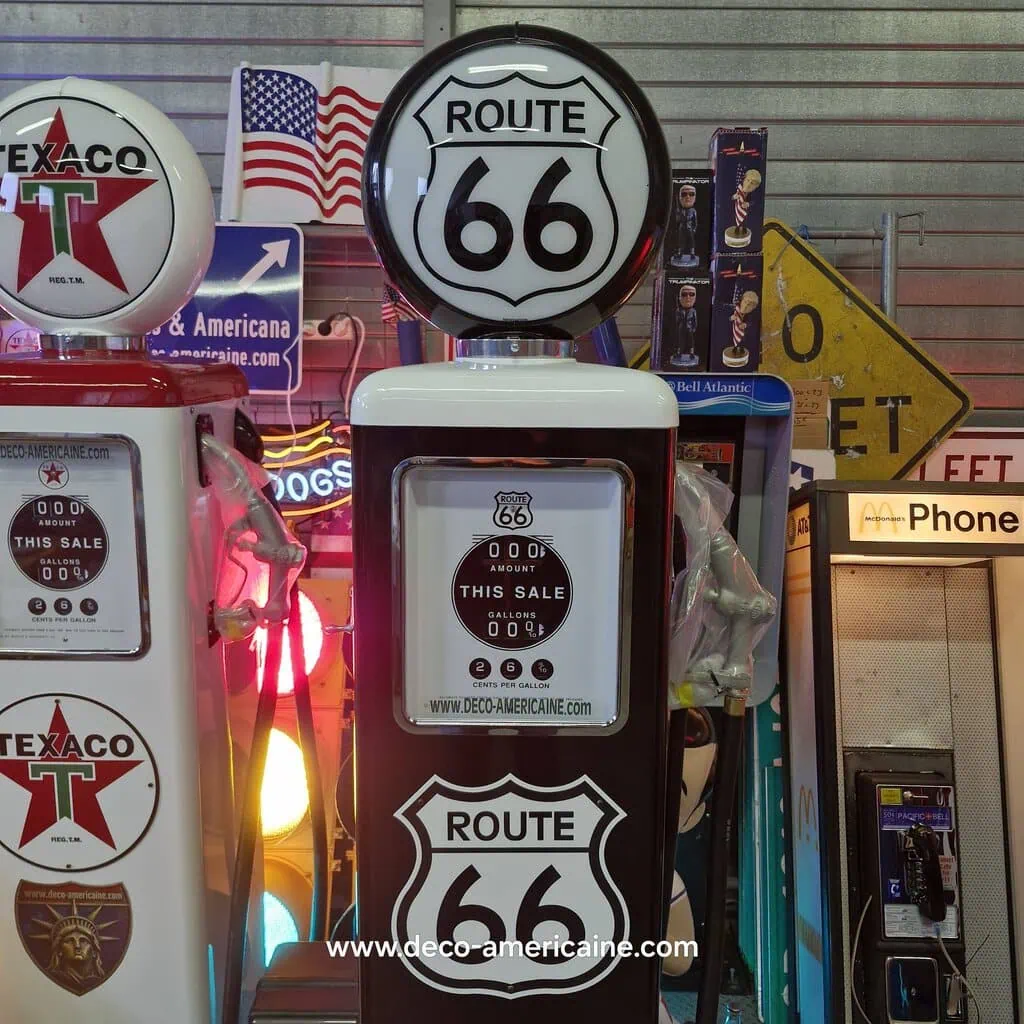 pompe à essence américaine avec opaline en verre route 66 "tall" 205cm