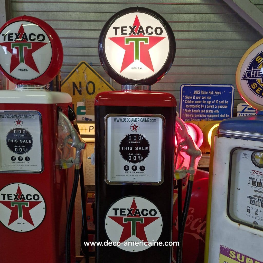 pompe à essence américaine avec opaline en verre texaco "tall" 205cm