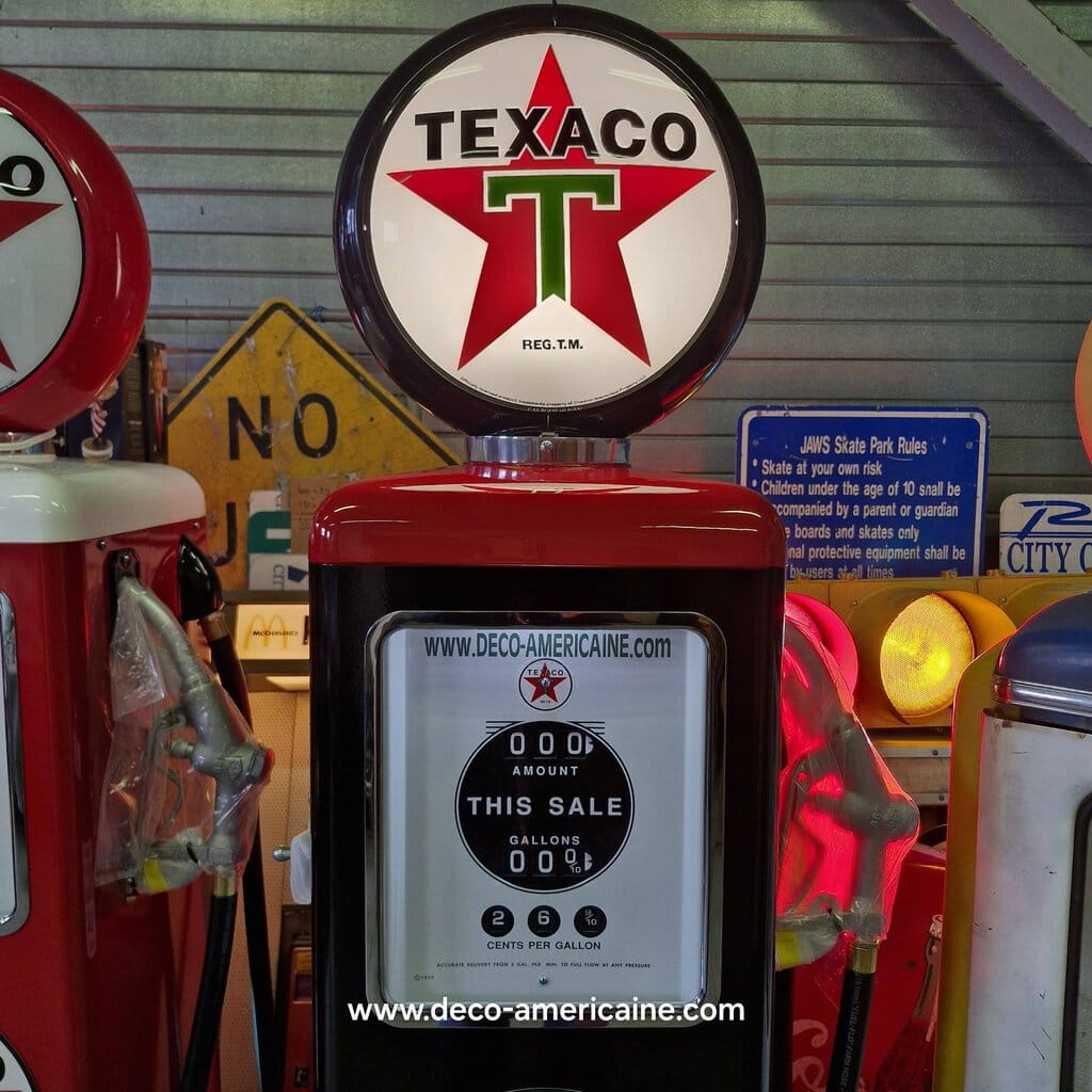 pompe à essence américaine avec opaline en verre texaco "tall" 205cm