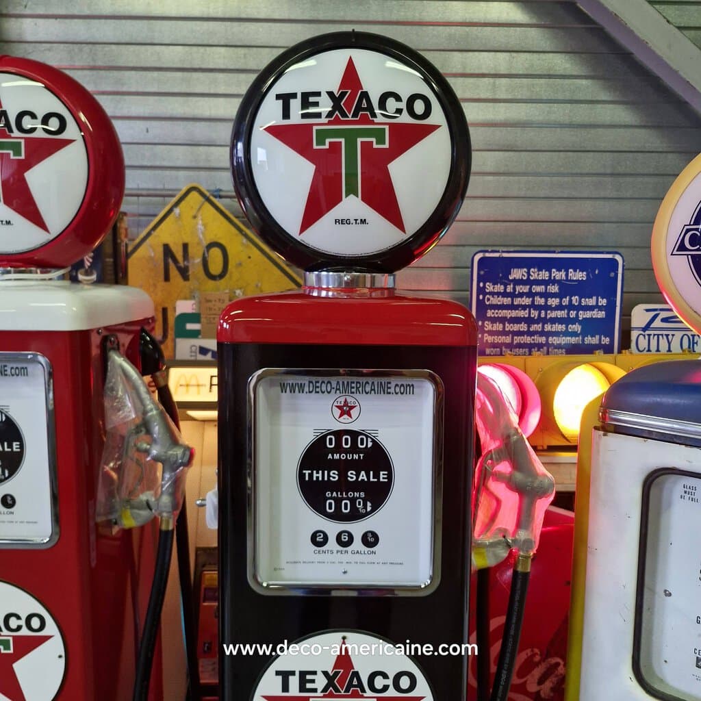 pompe à essence américaine avec opaline en verre texaco "tall" 205cm
