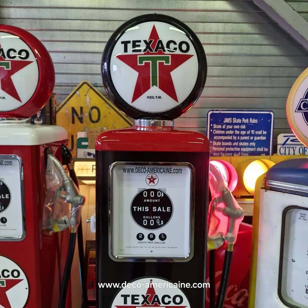 pompe à essence américaine avec opaline en verre texaco "tall" 205cm