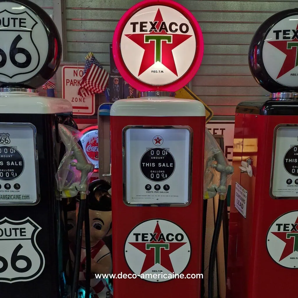 pompe à essence américaine avec opaline en verre texaco "tall" 205cm