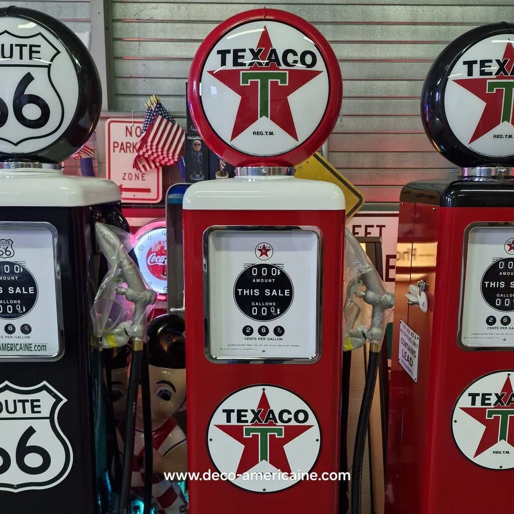 pompe à essence américaine avec opaline en verre texaco "tall" 205cm