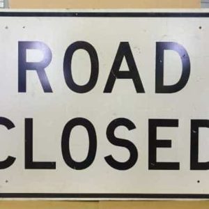Panneau routier americain Road Closed