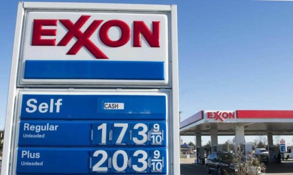 Enseigne de station service Exxon