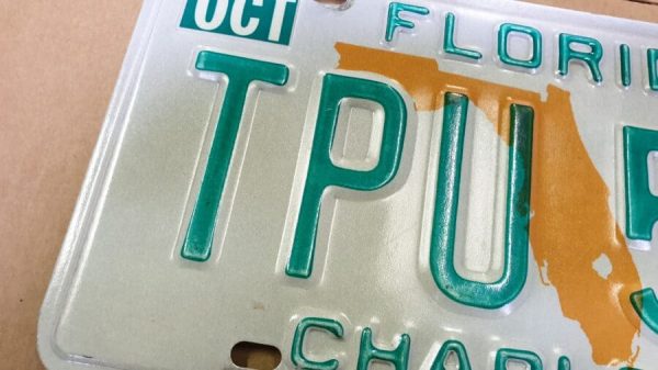 Plaque immatriculation Floride map orange