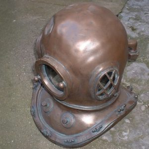 Casque De Scaphandrier Reproduction En Resine Et Fibre De Verre