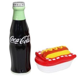 Coca Cola Hot Dog Ceramic Salt & Pepper Vending Machine, One Size, 470121