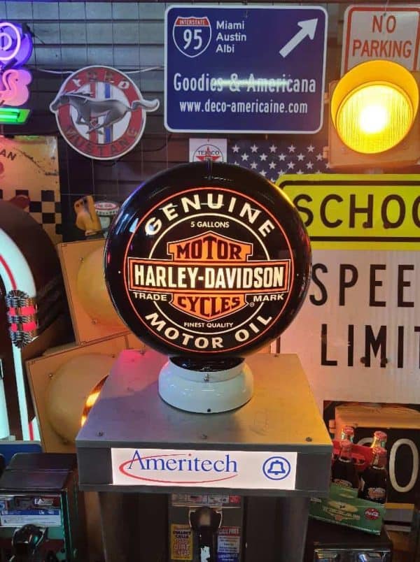 globe de pompe a essence americaine de la marque harley davidson bk
