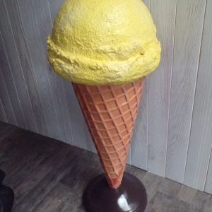 kodak digital still cameraRestaurant - Statue Cornet de Glace