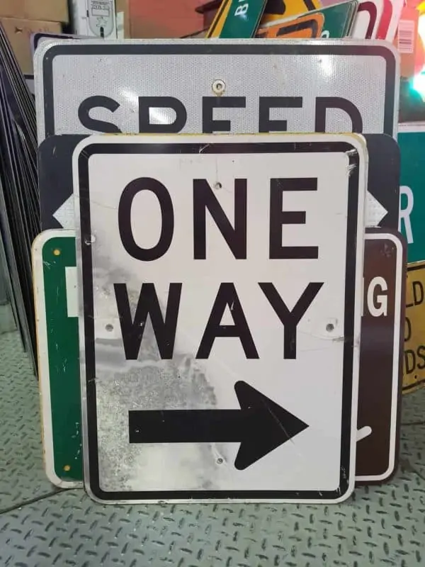 panneau routier americain one way right