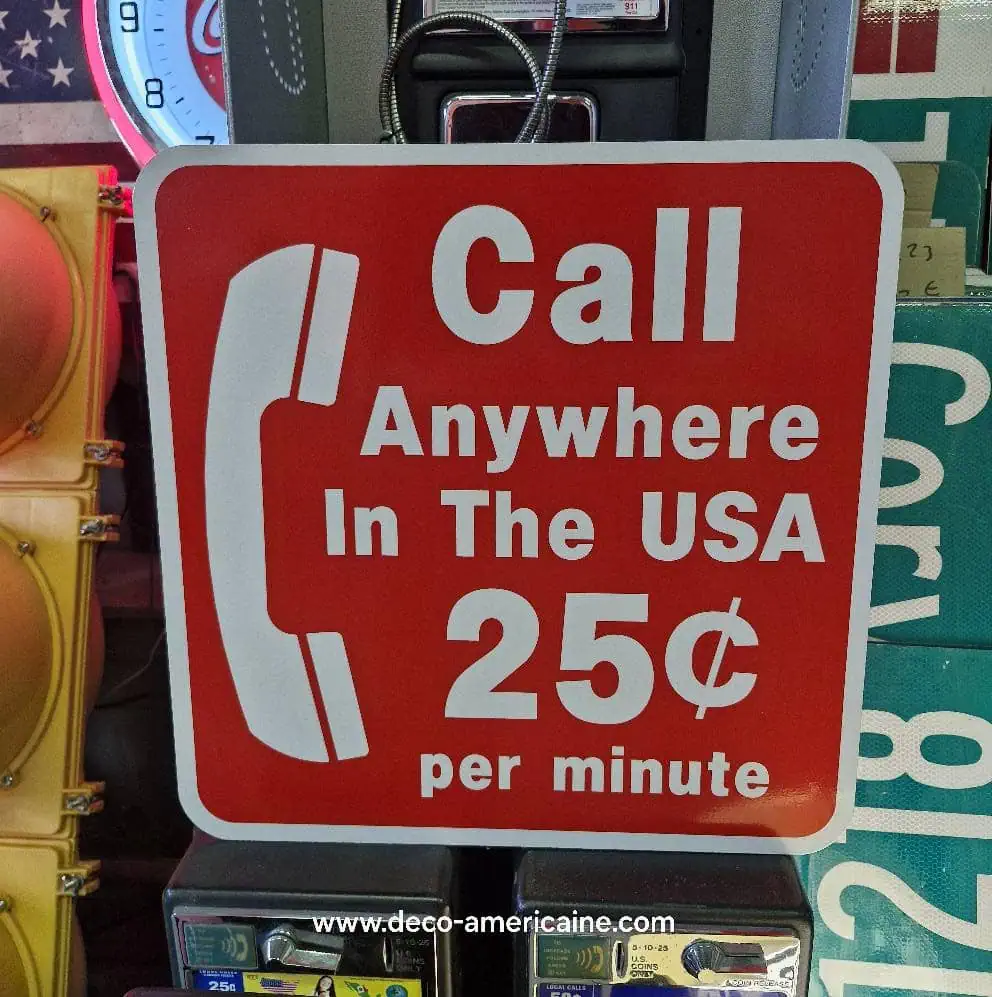 panneau de signalisation de restaurant et magasin authentique / goodies phone inside