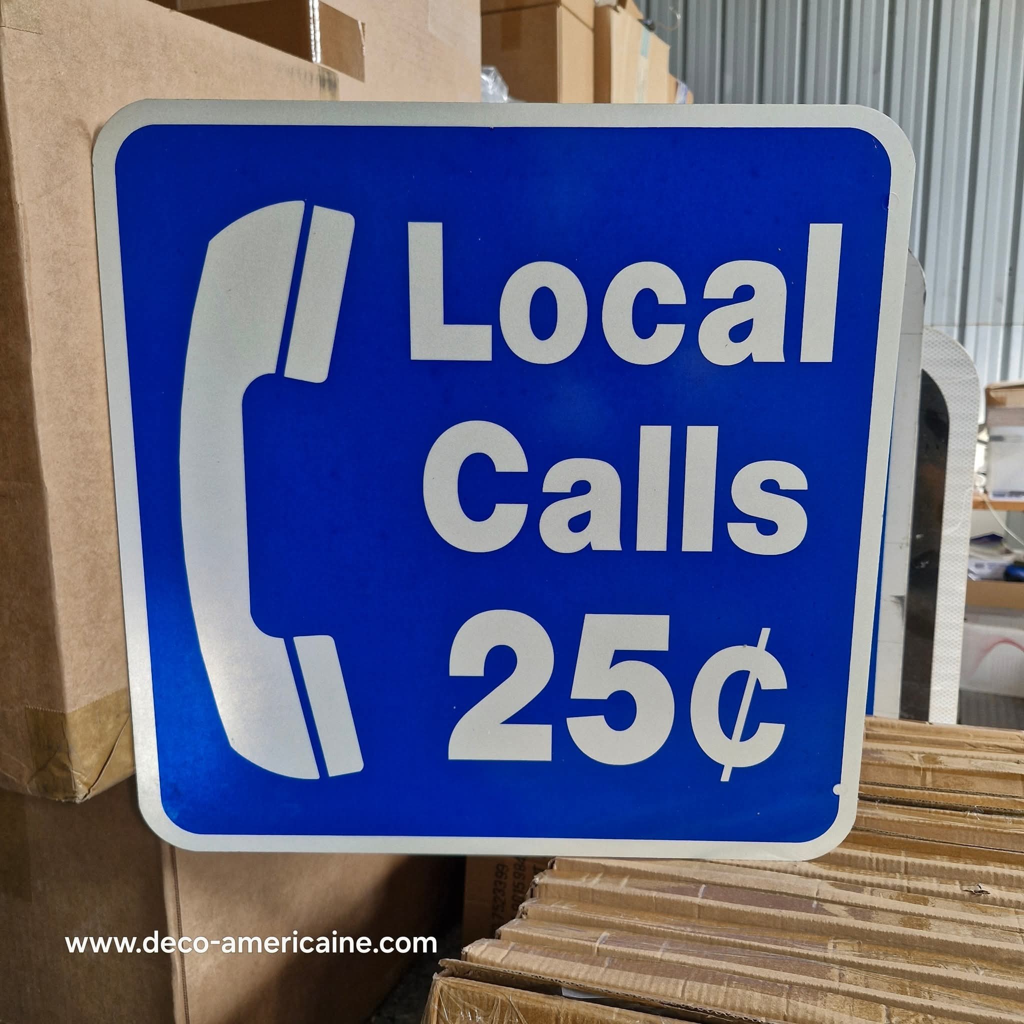 panneau de signalisation de restaurant et magasin authentique / goodies phone inside