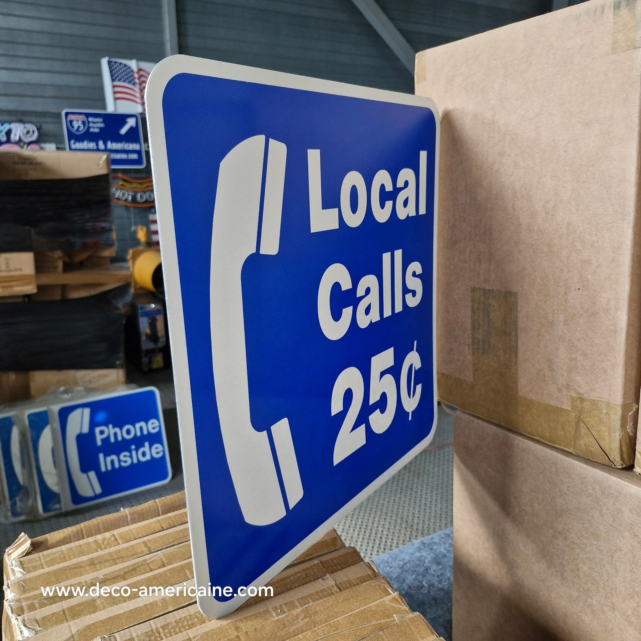 panneau de signalisation de restaurant et magasin authentique / goodies phone inside