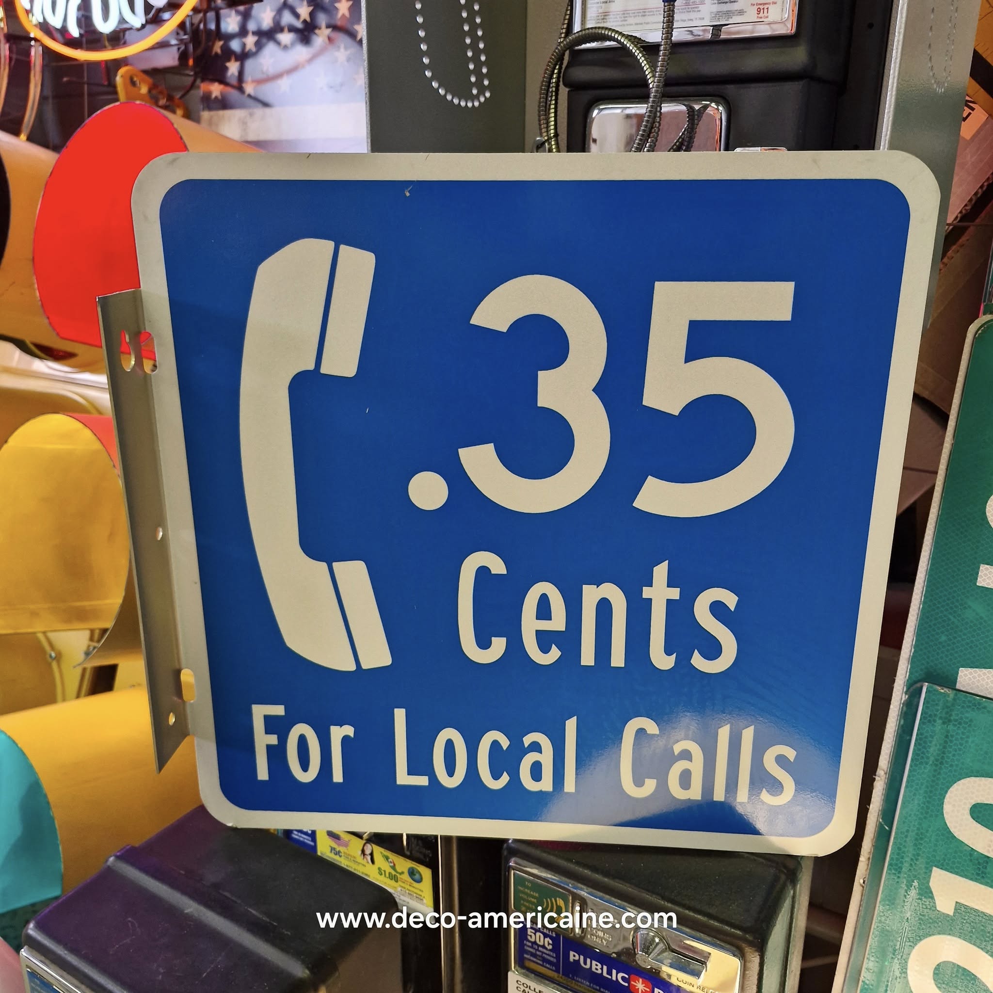 panneau de signalisation de restaurant et magasin authentique / goodies phone inside