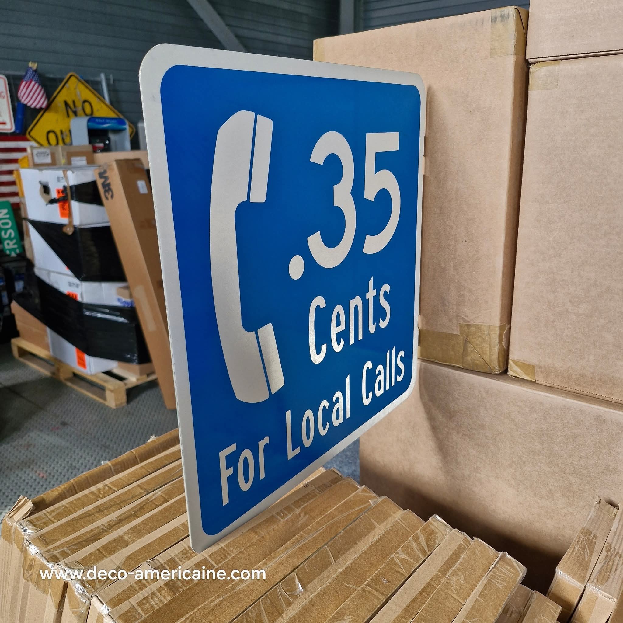 panneau de signalisation de restaurant et magasin authentique / goodies phone inside