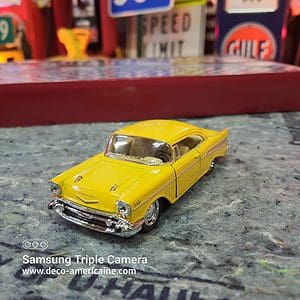 1957 chevrolet bel air hard top miniature échelle 1/40 11.40cm