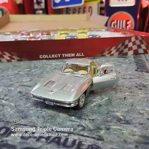1963 chevrolet corvette stingray miniature échelle 1/38 12.70cm