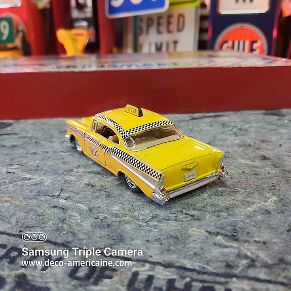 chevrolet bel air taxi miniature échelle 1/38 12.70cm