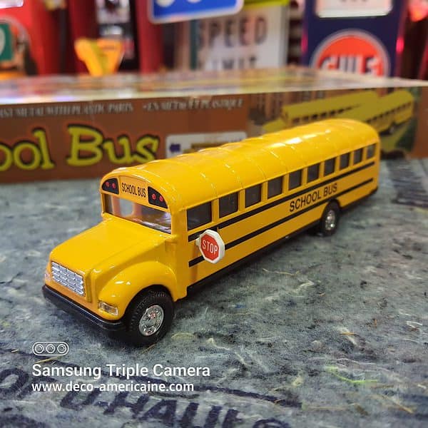 school bus "jaune avec nez" miniature échelle 1/24 17.80cm