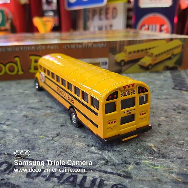 school bus "jaune avec nez" miniature échelle 1/24 17.80cm