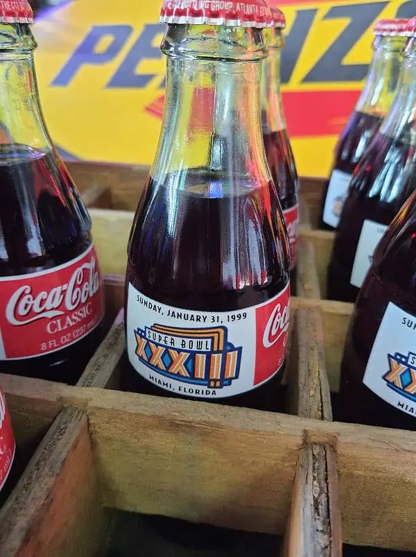 pack caisse coca cola + bouteilles superbowl finale 1998 et finale 1999