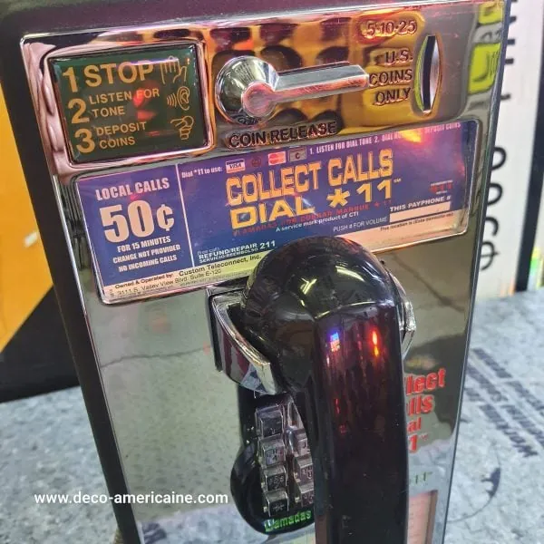 téléphone payphone américain de rue avec monnayeur et stickers originaux a