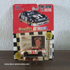 nascar voiture miniature vintage 1995 edition geoff bodine + carte de collection (copie)