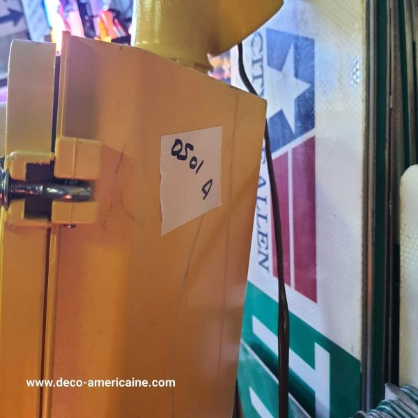 feu tricolore américain à 4 voies avec fixation plafond et câblé 170cm jaune (copie)