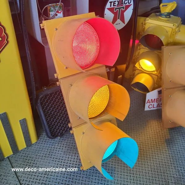 feu tricolore américain à 3 voies avec fixation plafond et câblé 125cm jaune