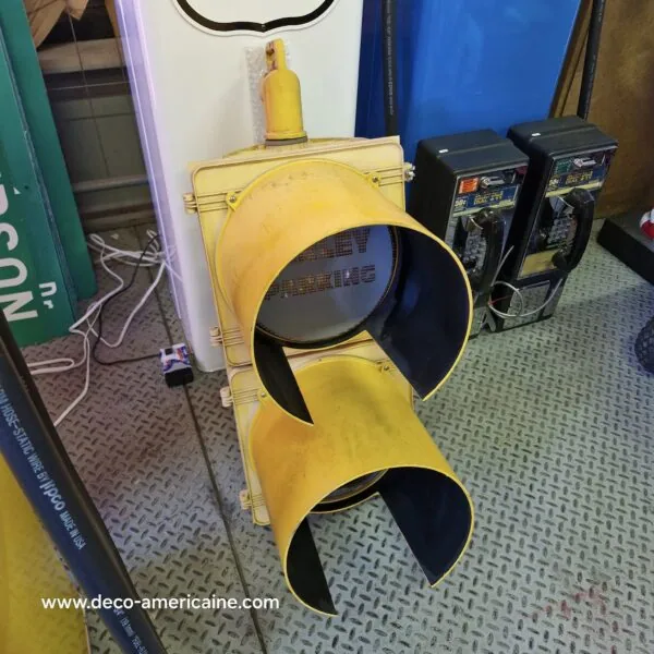 feu tricolore américain à 2 voies avec câblé 80cm harley davidson parking
