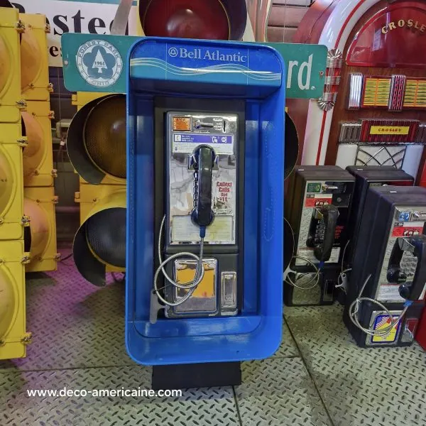 cabine l31 murale avec payphone vintage de rue américain authentique bleue (copie)