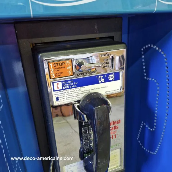 cabine l31 murale avec payphone vintage de rue américain authentique bleue (copie)