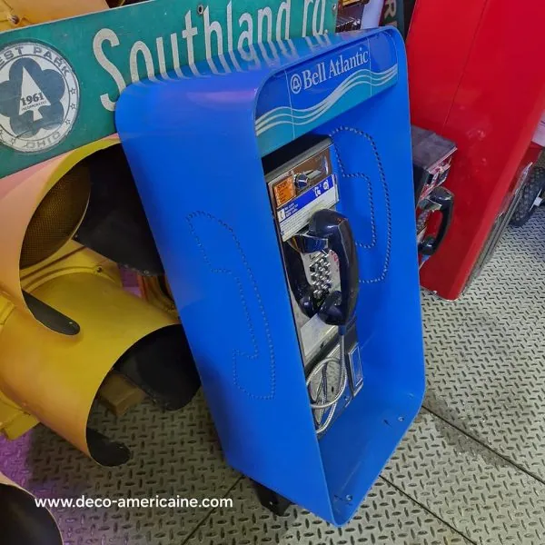 cabine l31 murale avec payphone vintage de rue américain authentique bleue (copie)