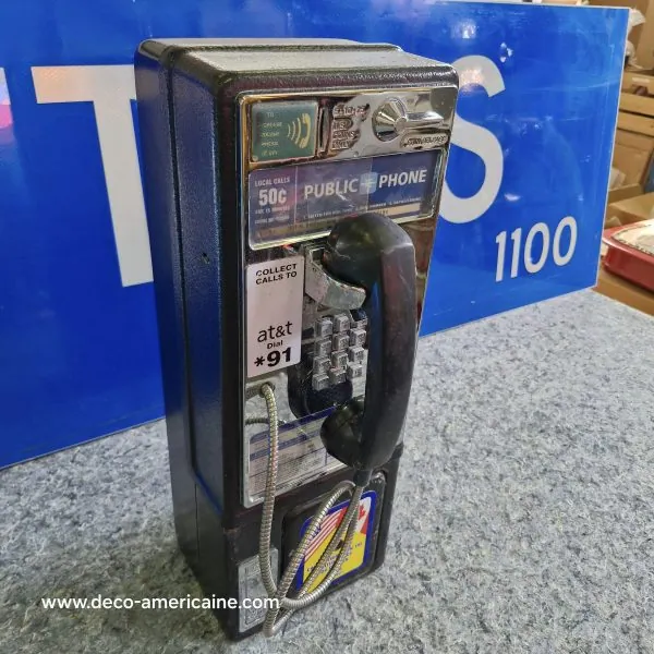 téléphone payphone américain de rue avec monnayeur et stickers (copie)