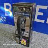 téléphone payphone américain de rue avec monnayeur et stickers (copie)