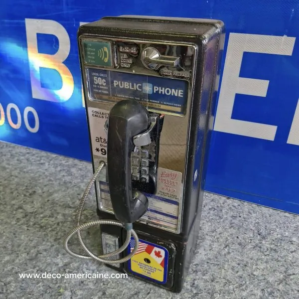 téléphone payphone américain de rue avec monnayeur et stickers (copie)