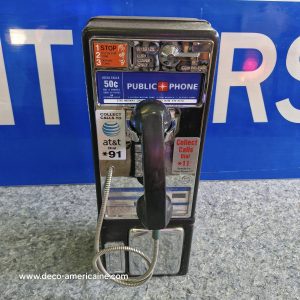 téléphone payphone américain de rue avec monnayeur et stickers (copie)