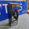 téléphone payphone américain de rue avec monnayeur et stickers
