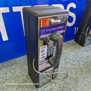 téléphone payphone américain de rue avec monnayeur et stickers (copie)