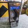 téléphone payphone américain de rue avec monnayeur et stickers 6