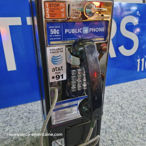 téléphone payphone américain de rue avec monnayeur et stickers (copie)