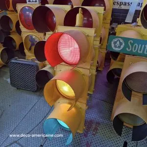 feu tricolore américain à 3 voies avec fixation plafond et câblé 125cm jaune (copie) feu tricolore américain à 3 voies avec fixation plafond et câblé 125cm jaune (copie)