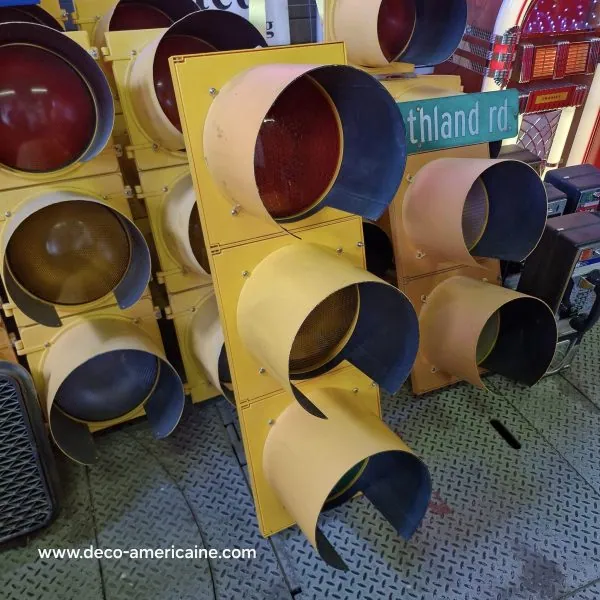 feu tricolore américain à 3 voies avec câblé 110cm jaune (copie)
