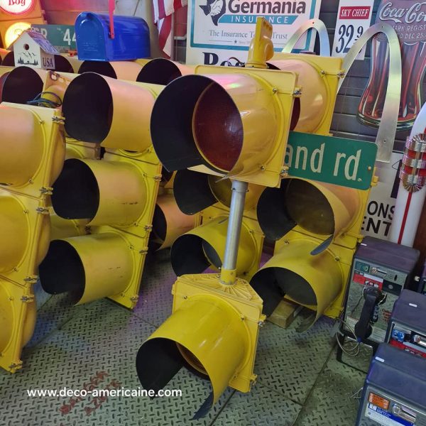 feu tricolore américain à 2 voies avec câblé 120cm avec séquenceur d'alternance des lumières (copie)