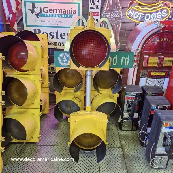 feu tricolore américain à 2 voies avec câblé 120cm (copie)