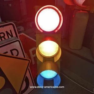 feu tricolore américain à 3 voies avec câblé 110cm jaune feu tricolore américain à 3 voies avec câblé 110cm jaune